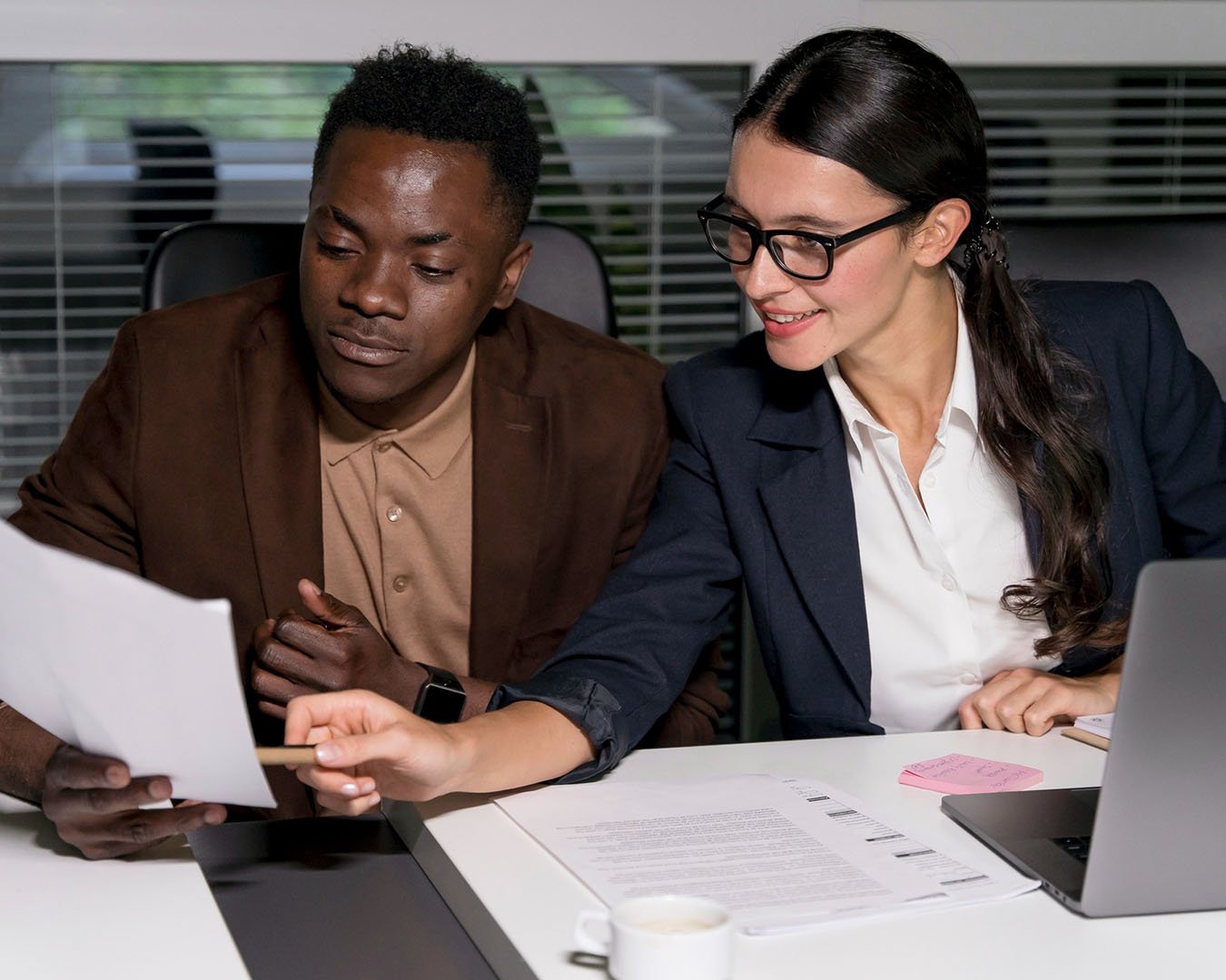 2-2-3_Legal-Assistants_4-5-landscape_02