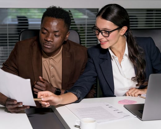 2-2-3_Legal-Assistants_4-5-landscape_02