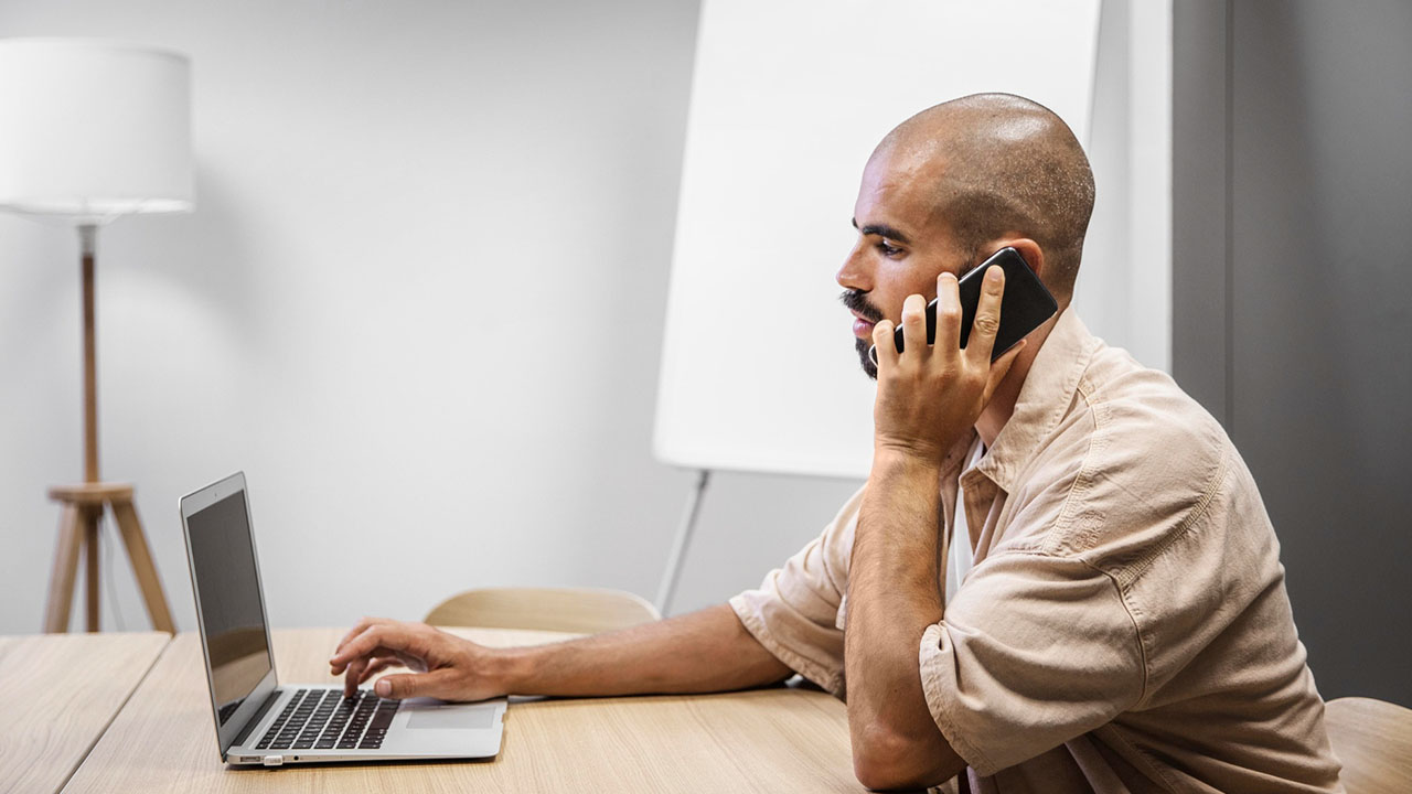 2-1-1_Virtual-Assistant_16-9_10