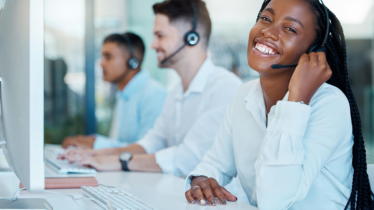 2-1-3_Call-Center_16-9_15