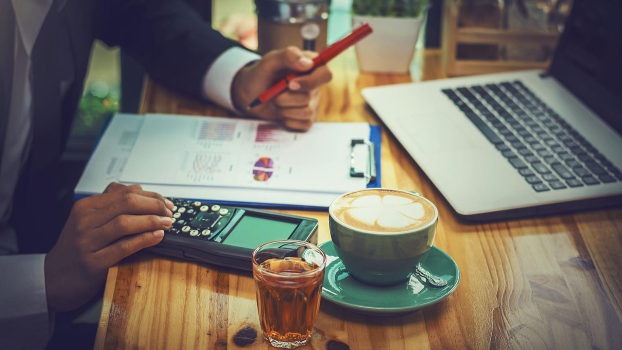 2-2-2_Finance-and-Accounting_16-9_04