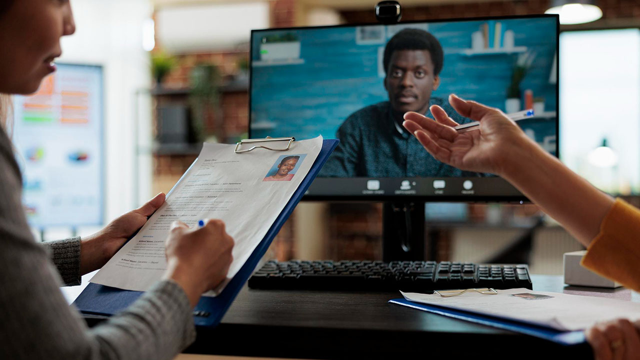 2-2-5_Interpretation-Services_16-9_06