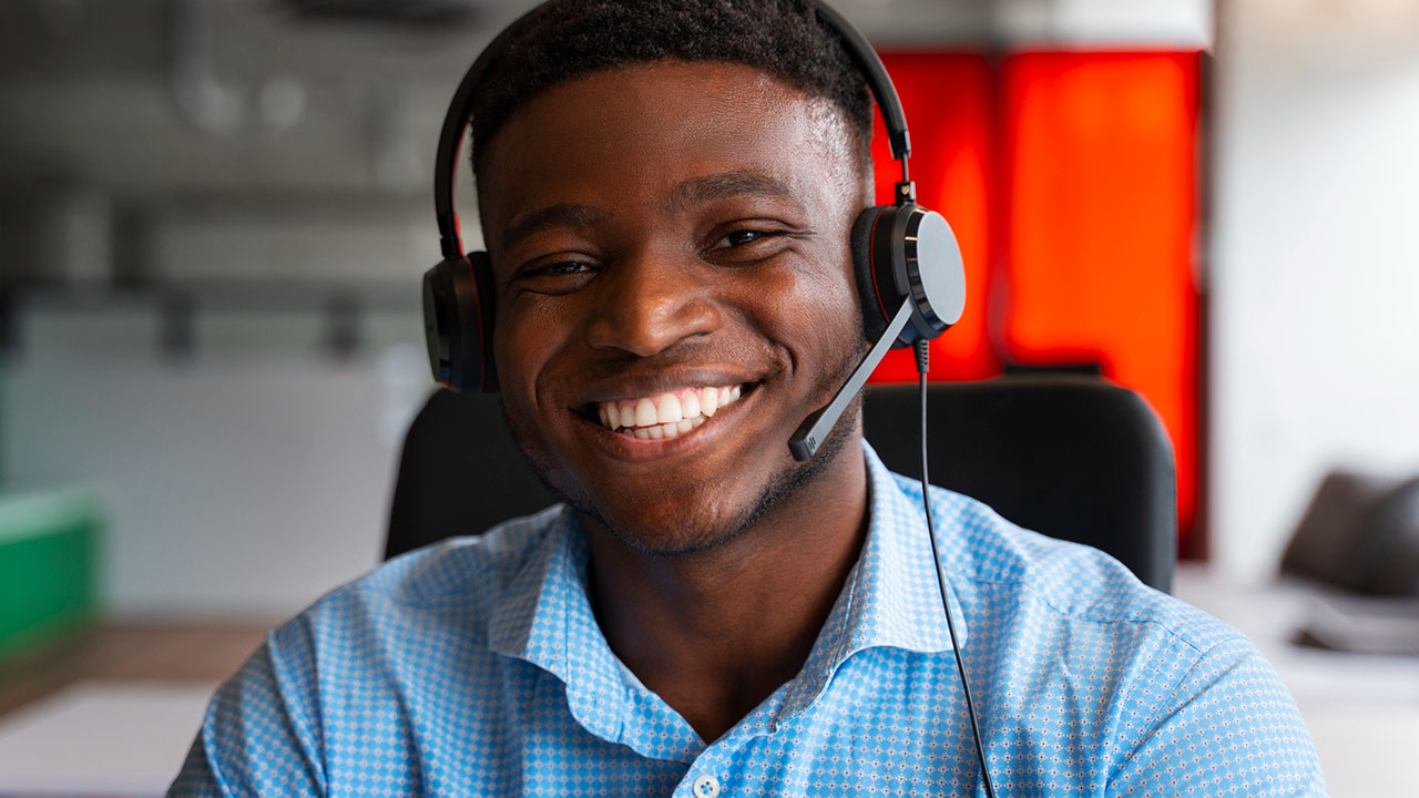 2-4_Technical-Support_16-9_01